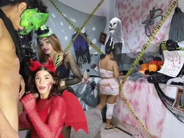 Nighttimedate-room, live webcam girl, age 19, from COLOMBIA, streaming now, trio, anaal spelen