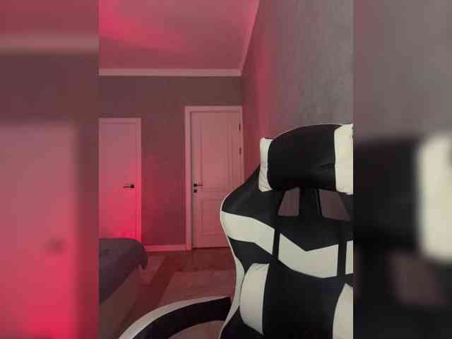 Milashka66, live webcam girl, age 40, from Франция, streaming now, kontvingeren, kontneuken