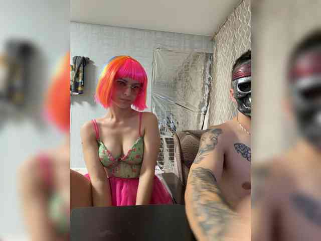 TWOLOVEsX, live webcam girl, age 19, from Россия, streaming now, kontneuken, balzuigen