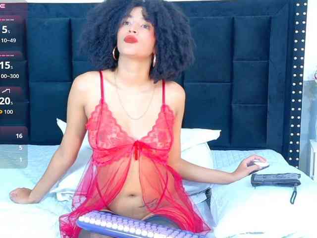 snacktime, live webcam girl, age 25, from COLOMBIA, streaming now, anaal spelen, kontvingeren