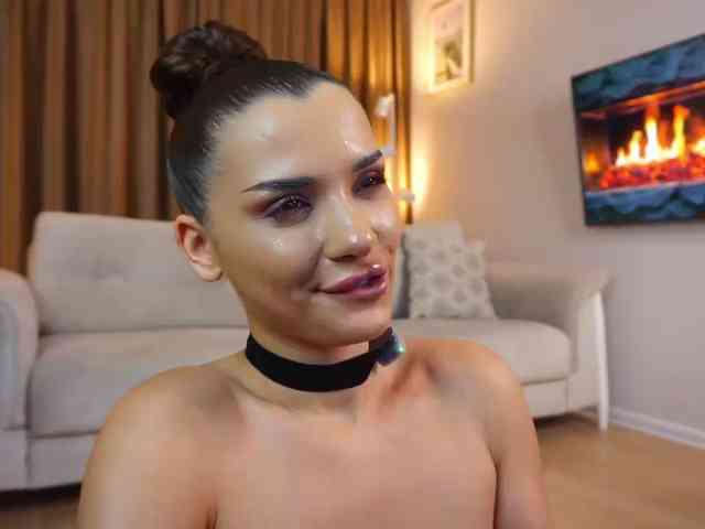 Chloenyx, live webcam girl, age 28, from ROMANIA, streaming now, anaal spelen, kontvingeren