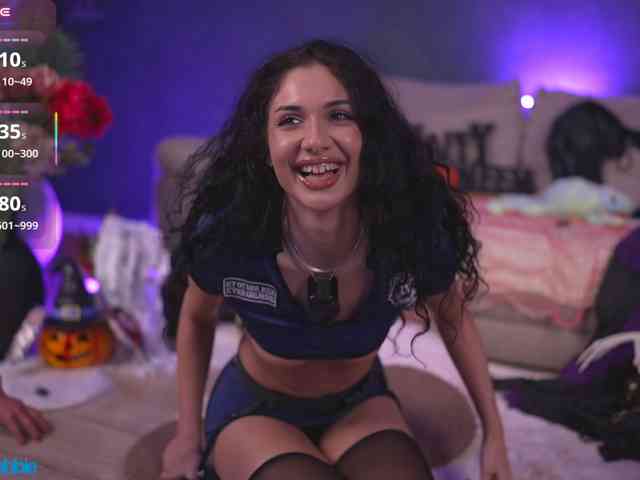 AlessiaDebbie, live webcam girl, age 22, from HEAVEN, streaming now, anaal spelen, kontvingeren