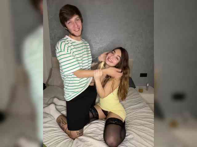 MagicCouple, live webcam girl, age 23, from THAILAND, streaming now, pijpbeurt, chatten