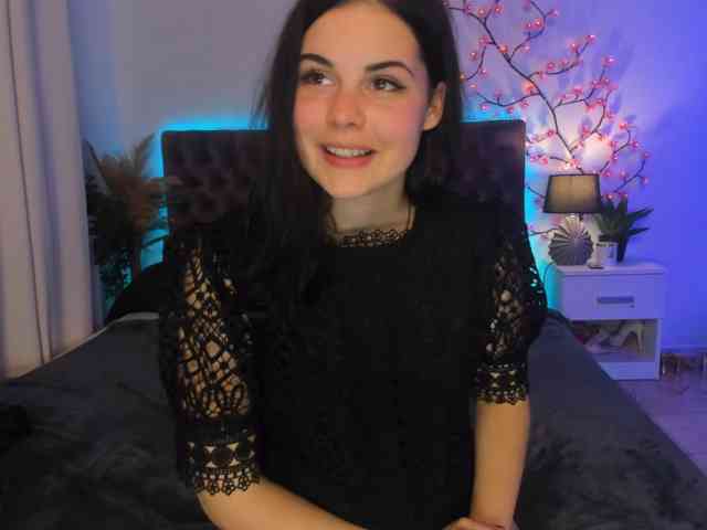 JennaMiu, live webcam girl, age 18, from LATVIA, streaming now, pijpbeurt, camshow