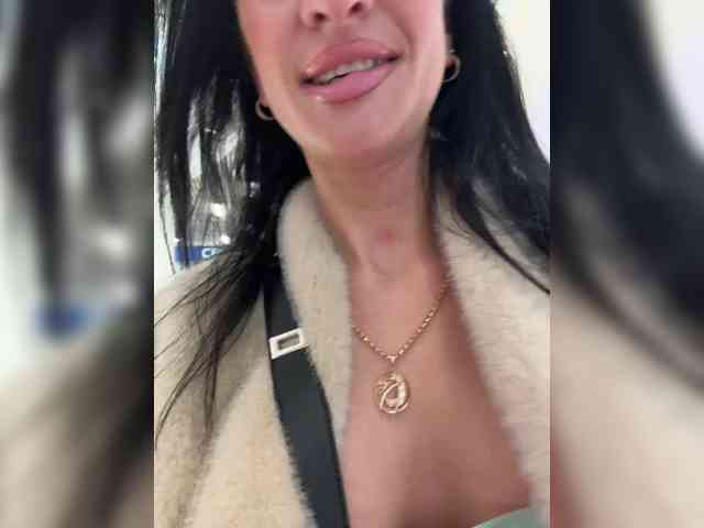 -MILA-35-, live webcam girl, age 35, streaming now, kont op mond, ballikken