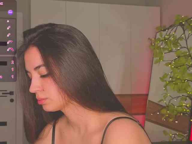bunnyMolly, live webcam girl, age 24, from Германия, streaming now, aziatische massage, camshow