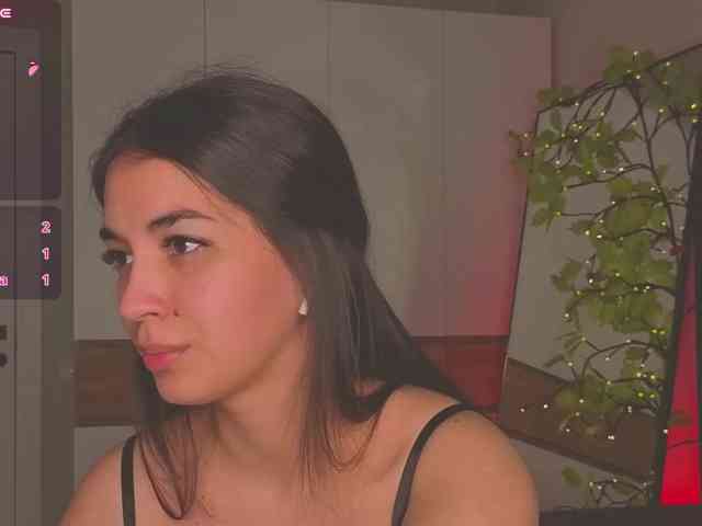 bunnyMolly, live webcam girl, age 24, from Германия, streaming now, aziatische massage, camshow