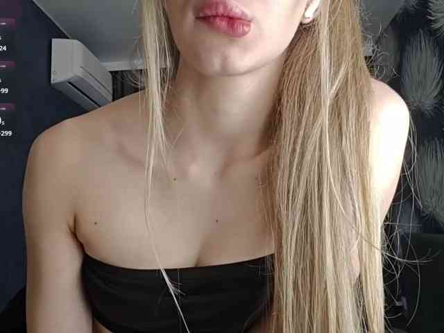 SweetieAlice, live webcam girl, age 19, from POLAND, streaming now, camshow, zaad op kont