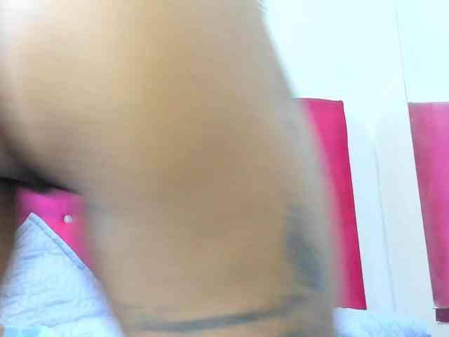 Velvetlatinas, live webcam girl, age 27, from COLOMBIA, streaming now, aziatische massage, kontvingeren