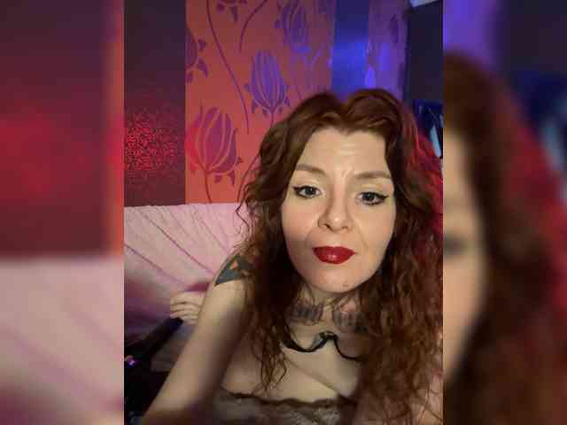 daria2506, live webcam girl, age 30, from RUSSIA, streaming now, kontneuken, zaadming