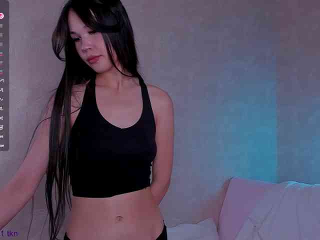 Mia-blisss, live webcam girl, age 21, from Латвия, streaming now, anaal spelen, kontneuken