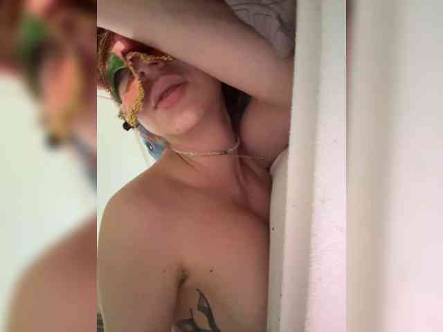 Pollli, live webcam girl, age 29, from Беларусь, streaming now, kontlikken, ballikken