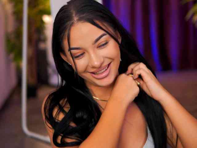 DahliaEden, live webcam girl, age 20, from USA, streaming now, pijpbeurt, camshow