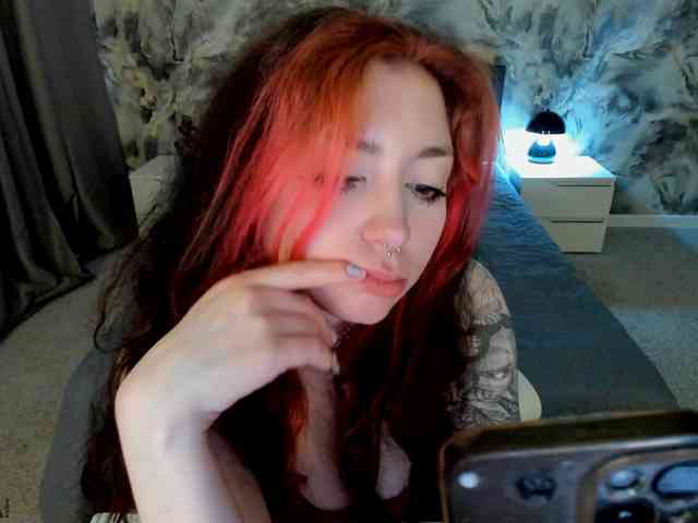 KellyFoster, live webcam girl, age 24, from USA, streaming now, chatten, dansen