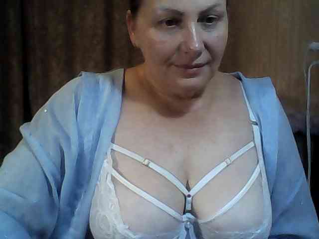 Juliya111, live webcam girl, age 46, from UKUAINE, streaming now, anaal spelen, kontneuken
