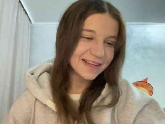 ClassieBalistrieri, live webcam girl, age 18, streaming now, anaal spelen, kontneuken