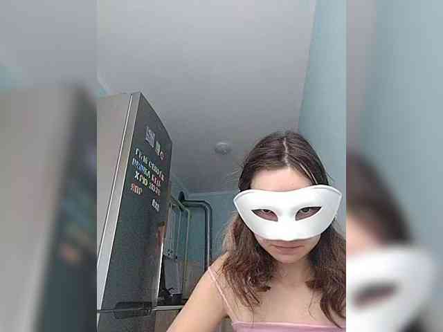 Elena13141516, live webcam girl, age 19, from Россия, streaming now, pijpen, camshow