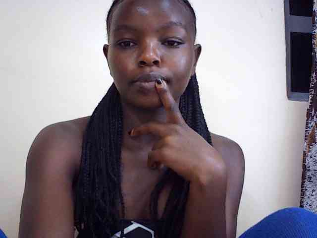 Ebonylayler, live webcam girl, age 21, from KENYA, streaming now, anaal spelen, kontvingeren