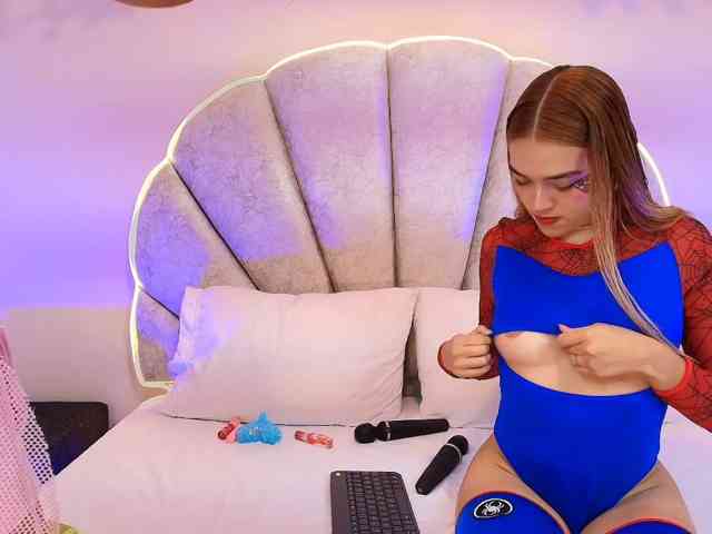 EllieAndMolly, live webcam girl, age 20, from COLOMBIA, streaming now, aziatische massage, kontvingeren