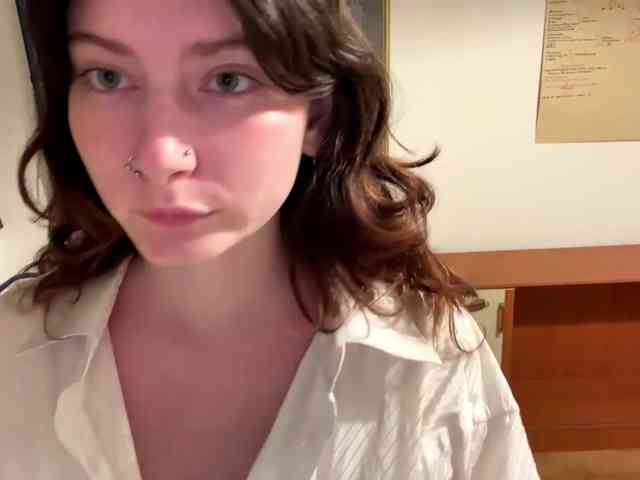 Josizz, live webcam girl, age 21, from SERBIA, streaming now, anaal spelen, aziatische massage