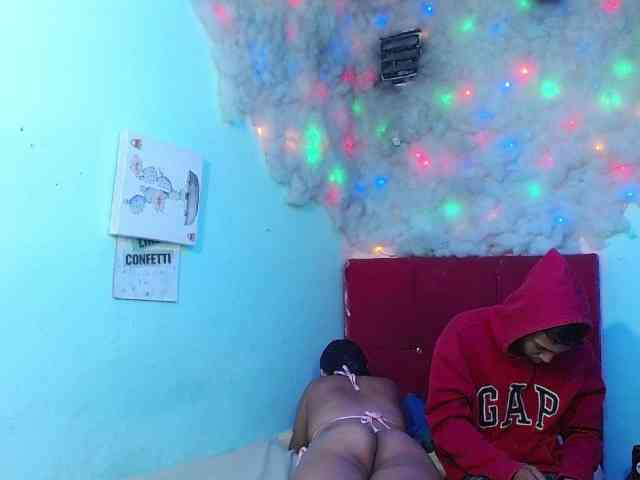 Destroyinggirl, live webcam girl, age 19, from COLOMBIA, streaming now, kontneuken, kontlikken