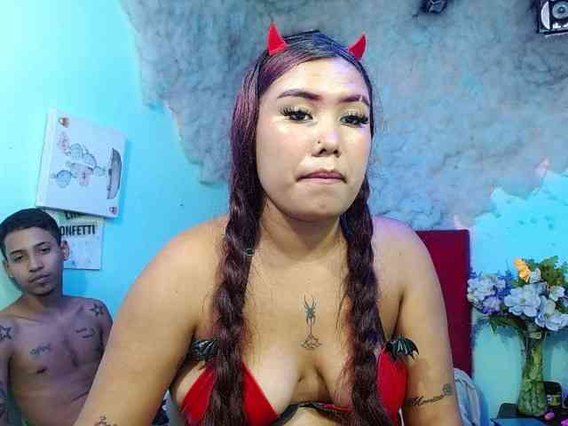Destroyinggirl, live webcam girl, age 19, from COLOMBIA, streaming now, kontneuken, kontlikken