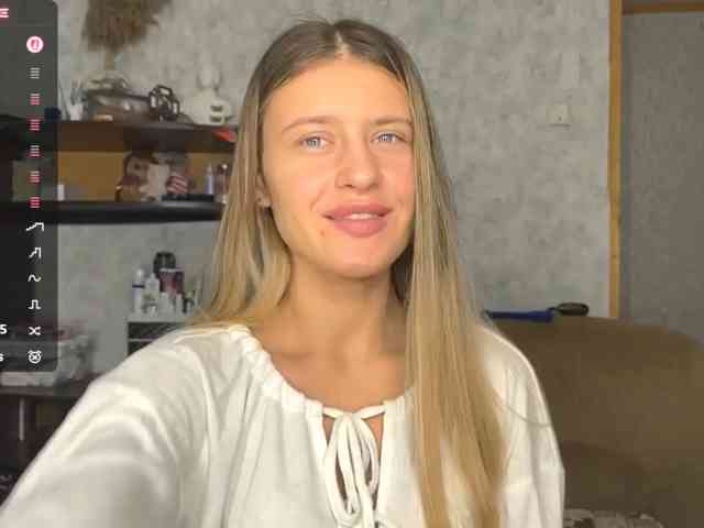 AmeliaMichelini, live webcam girl, age 18, from POLAND, streaming now, anaal spelen, kontneuken