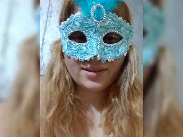 Kissandhade1, live webcam girl, age 32, from ROMANIA, streaming now, anaal spelen, kontvingeren