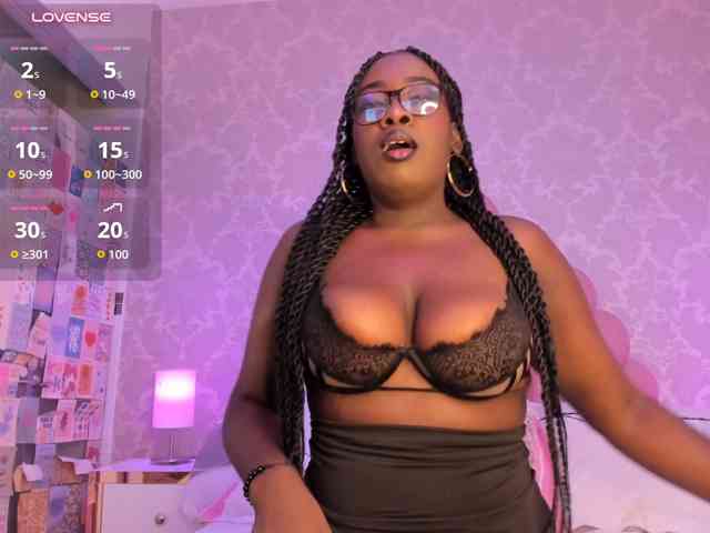 SheylaMunn, live webcam girl, age 19, from COLOMBIA, streaming now, pijpbeurt, camshow