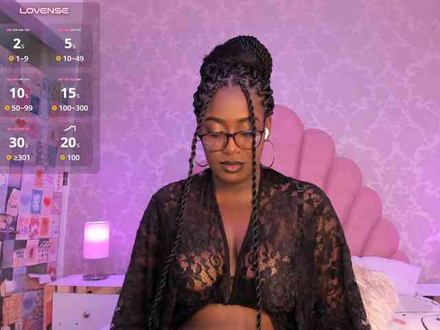 SheylaMunn, live webcam girl, age 19, from COLOMBIA, streaming now, pijpbeurt, camshow