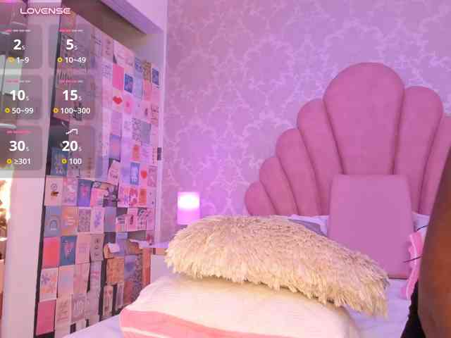 SheylaMunn, live webcam girl, age 19, from COLOMBIA, streaming now, pijpbeurt, camshow