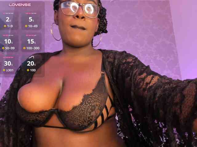 SheylaMunn, live webcam girl, age 19, from COLOMBIA, streaming now, pijpbeurt, camshow