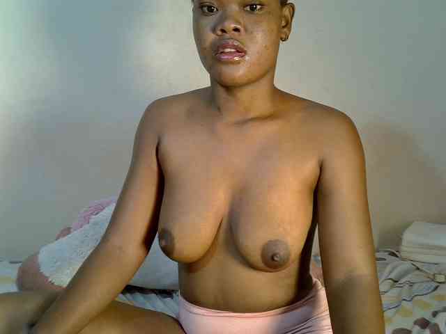 Hotdiva254, live webcam girl, age 20, streaming now, kontvingeren, pijpbeurt