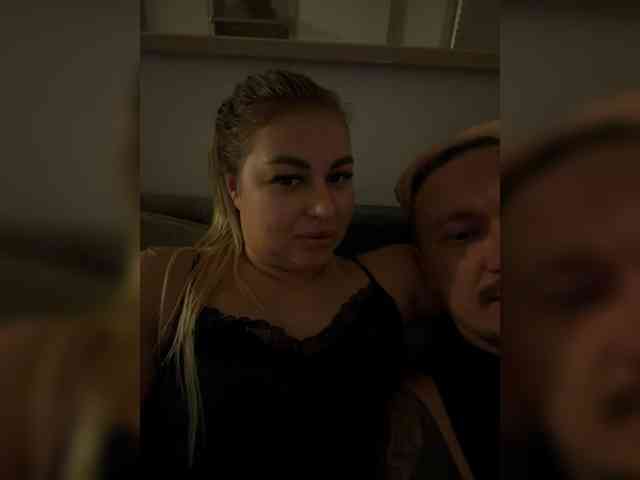 Rediska341, live webcam girl, age 30, streaming now, anaal spelen, kontneuken