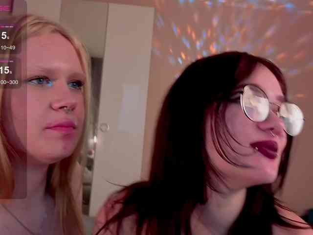 VICTORIAS-SECRETS, live webcam girl, age 19, streaming now, pijpbeurt, camshow