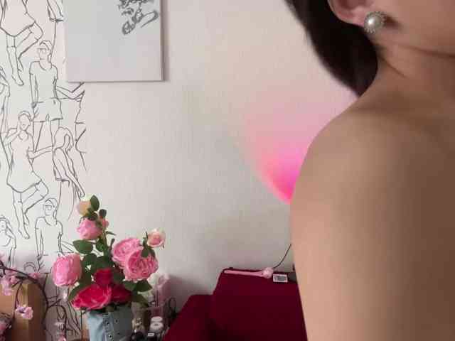 JuliettePeral, live webcam girl, age 18, streaming now, anaal spelen, kontneuken