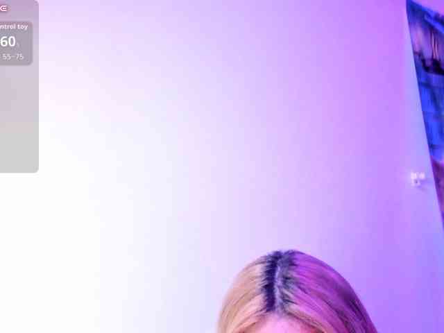 AmiraFontana, live webcam girl, age 24, from COLOMBIA, streaming now, aziatische massage, ballikken