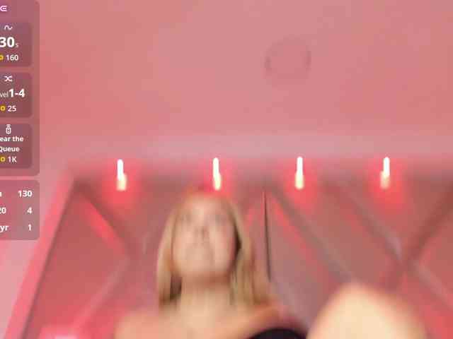 AmiraFontana, live webcam girl, age 24, from COLOMBIA, streaming now, aziatische massage, ballikken